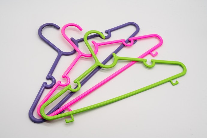 Everyday Plastic Hangers Comes in Different Sizes and Colors