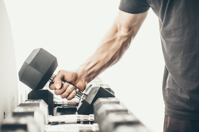 Fixed-Weight Dumbbells Suit All Types of Workouts