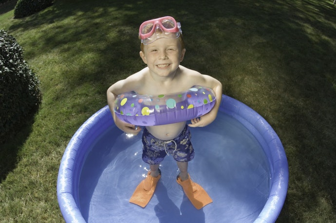 Choose a Shallow Kiddie Pool for Safety 