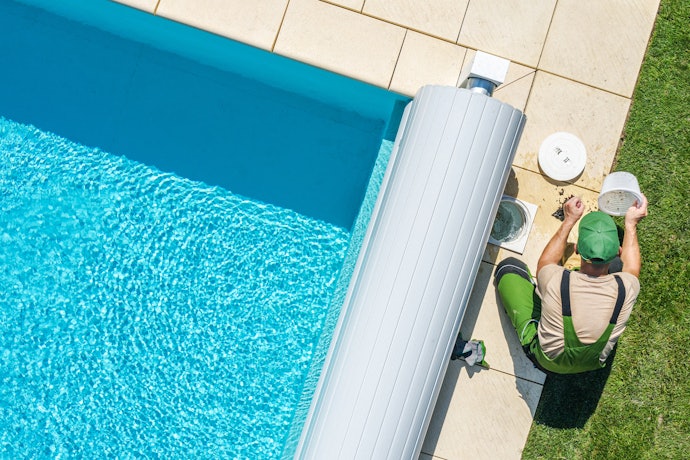 Make Sure Your Pool Cover Will Fit the Reel