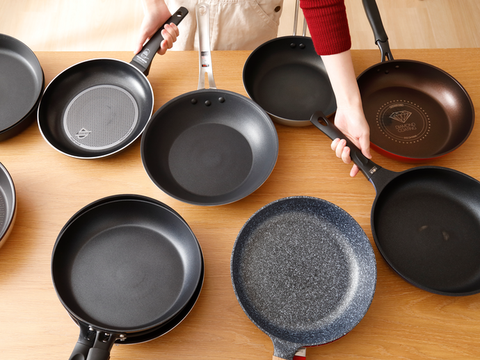 How We Tested the Frying Pans