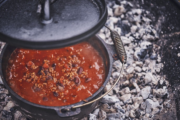 Cast Iron Gives Better Results, Especially for Open-Fire Cooking