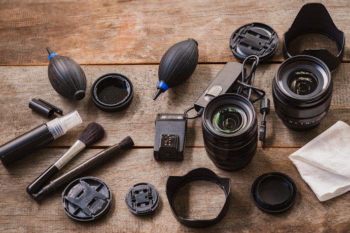 DSLR and SLR Cameras Require More Cleaning Equipment 