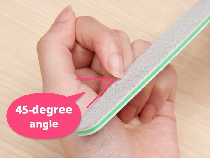 How to File Nails Properly: Be Aware of the Angle and Direction