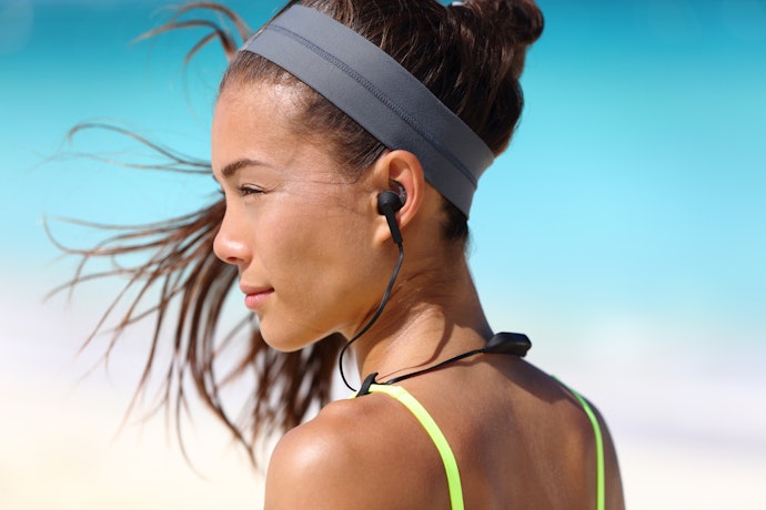 Earbuds with a Wrap-Around Neckband Offer Several Advantages