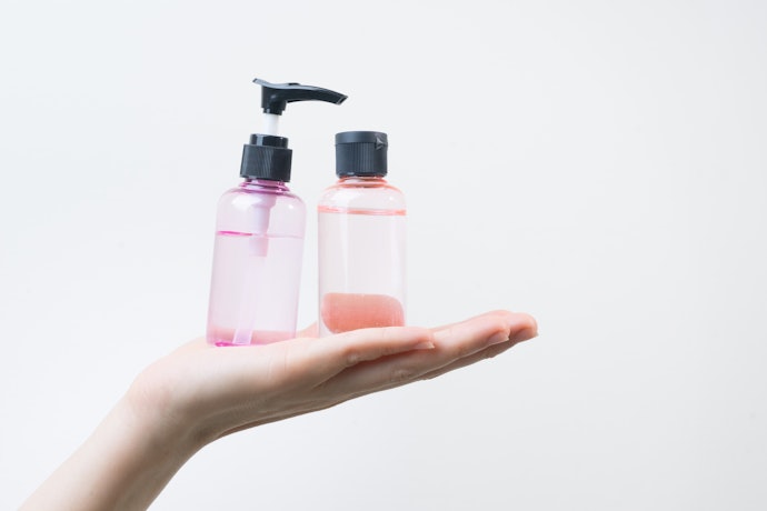 Choose Between Plastic or Silicone Bottles
