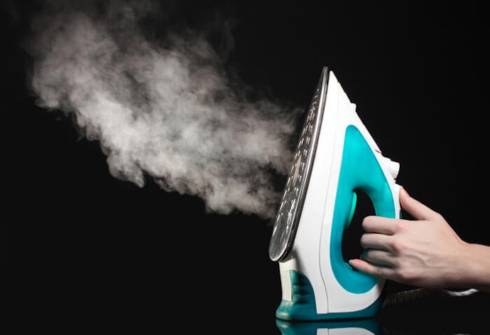 Steam Irons for Speedy and Versatile Wrinkle Removal