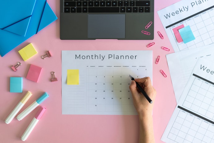 Desk Planners Keep Your Schedule in View