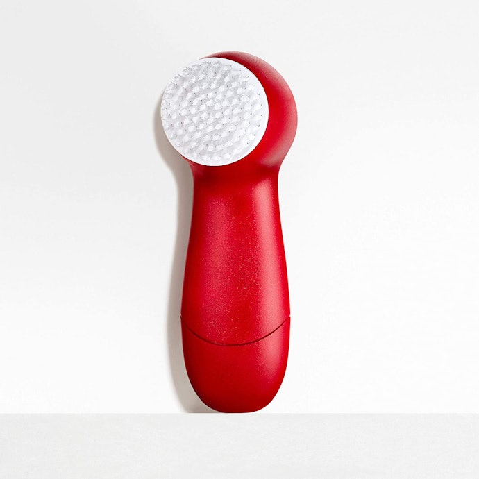 Brush-Based Massaging Tools Also Exfoliate the Face