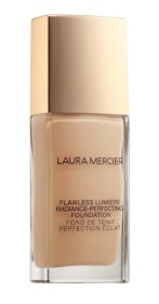 10 Best Liquid Foundations for Dry Skin in 2022 (Makeup Artist-Reviewed) 1