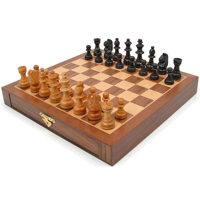 Hey! Play! Magnetized Wood Chess Set 1