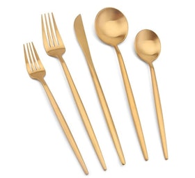 10 Best Cutlery Sets in 2022 (LIANYU, Cambridge SilverSmiths, and More) 2