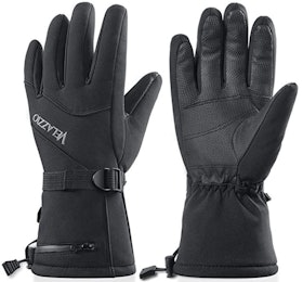 10 Best Women's Snowboard Gloves in 2022 (Carhartt, Andorra, and More) 5