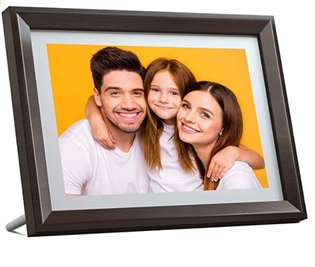 Dragon Touch Digital Picture Frame 1