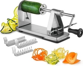 10 Best Vegetable Spiralizers in 2022 (Chef-Reviewed) 3
