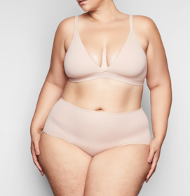 10 Best Bralettes for Plus Sizes (Savage X Fenty, Calvin Klein, and More) 2