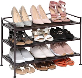 10 Products to Organize Your Closet in 2022 (Rubbermaid, Seville Classics, and More) 2
