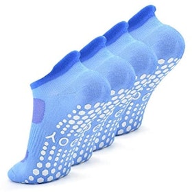 10 Best Non-Slip Socks in 2022 (Dr. Scholl's, Pembrook, and More) 3