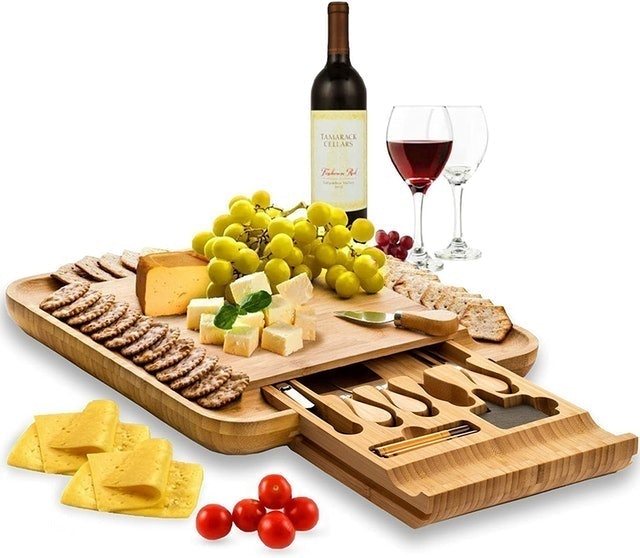 Bambüsi Cheese Board and Knife Set 1