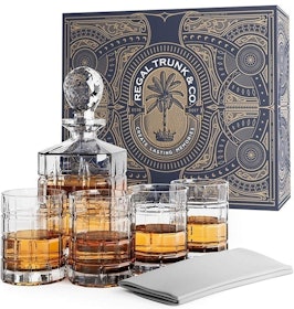 10 Best Whiskey Decanter Sets in 2022 (Whiskey and Alcohol-Expert Reviewed) 2