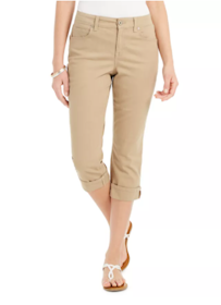 10 Best Women's Khaki Pants in 2022 (Uniqlo, H&M, and More) 5