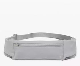 10 Best Fanny Packs for Men in 2022 (Patagonia, Carhartt, and More) 3