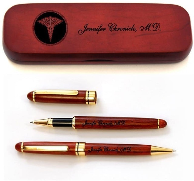 Thanh 39: Personalized Gifts Personalized Rosewood Case and Two Pens for Doctors 1