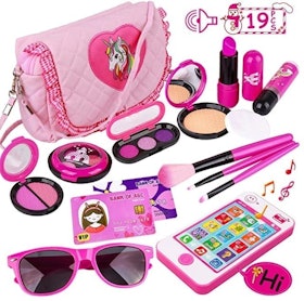 8 Best Makeup Kits for Kids in 2022 (Pediatrician-Reviewed) 1