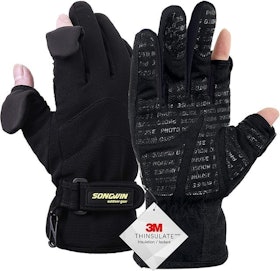 10 Best Women's Snowboard Gloves in 2022 (Carhartt, Andorra, and More) 4