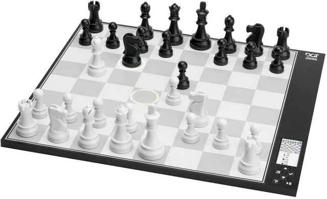 DGT New Revolutionary Chess Computer 1