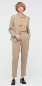 10 Best Women's Khaki Pants in 2022 (Uniqlo, H&M, and More) 1