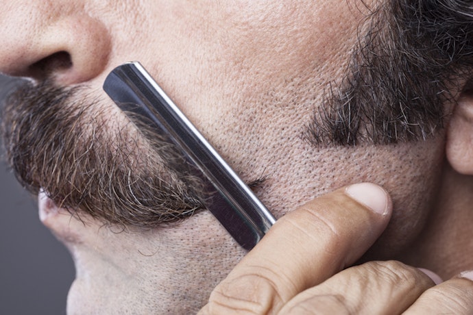 Straight-Edge Razors are Best for Facial Hair and Great at Sharp Lines