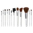 10 Best Vegan Makeup Brushes in 2022 (Luxie, Real Techniques, and More)